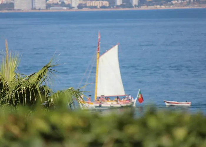 Lägenhet Amazing House With Balcony *