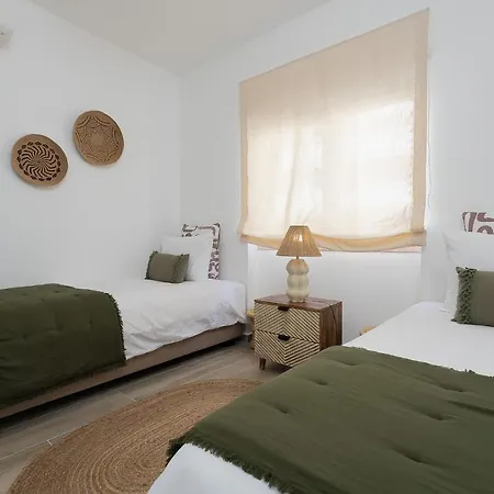 Amazing House With Balcony Appartement *