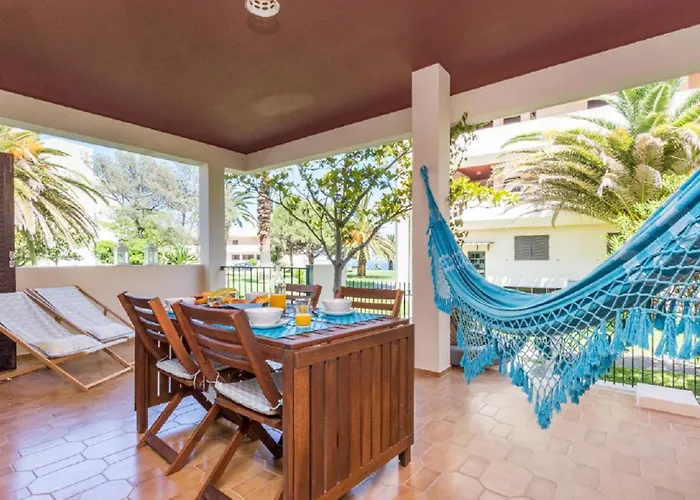 Amazing House With Balcony Apartmán