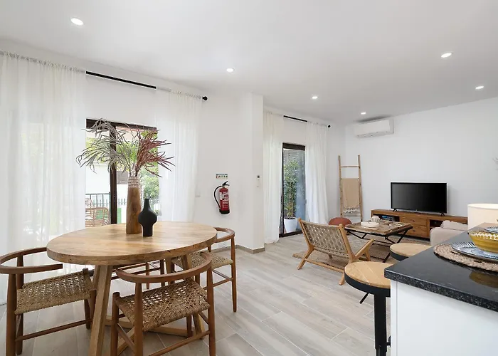 Apartmán Amazing House With Balcony *