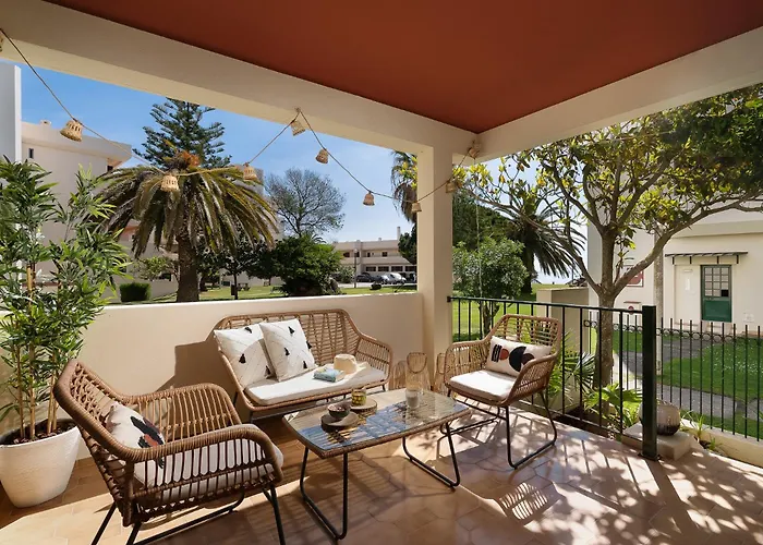 Amazing House With Balcony Apartmán